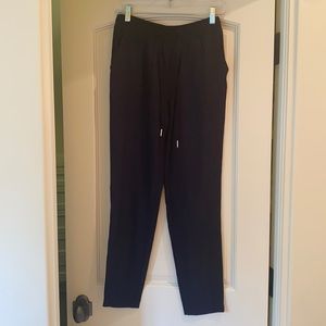 Navy crepe elevated joggers/trouser